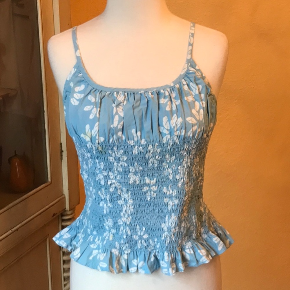 Gap Pretty top